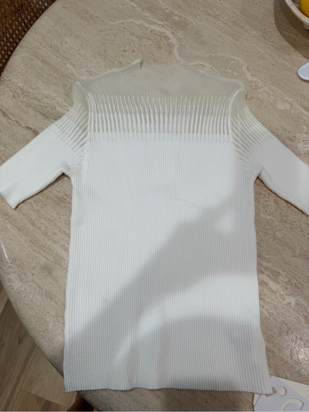 Commense White Rib-Knit Short Sleeve Top - Picture 2 of 3